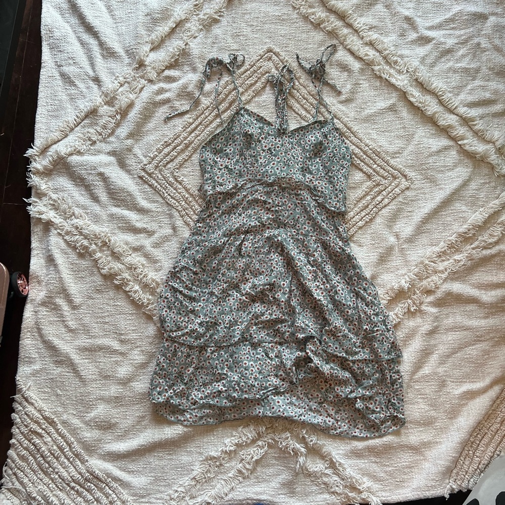 Simplee Floral Dress